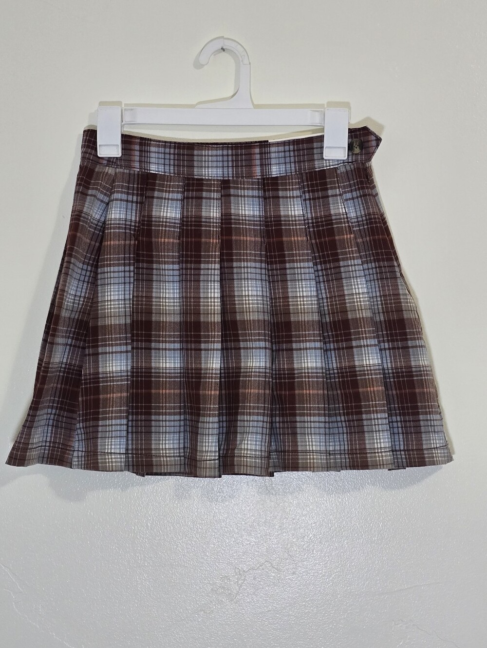 American Eagle Outfitters NWT Plaid Pleated High Rise Mini Skirt Size 2 Burgundy